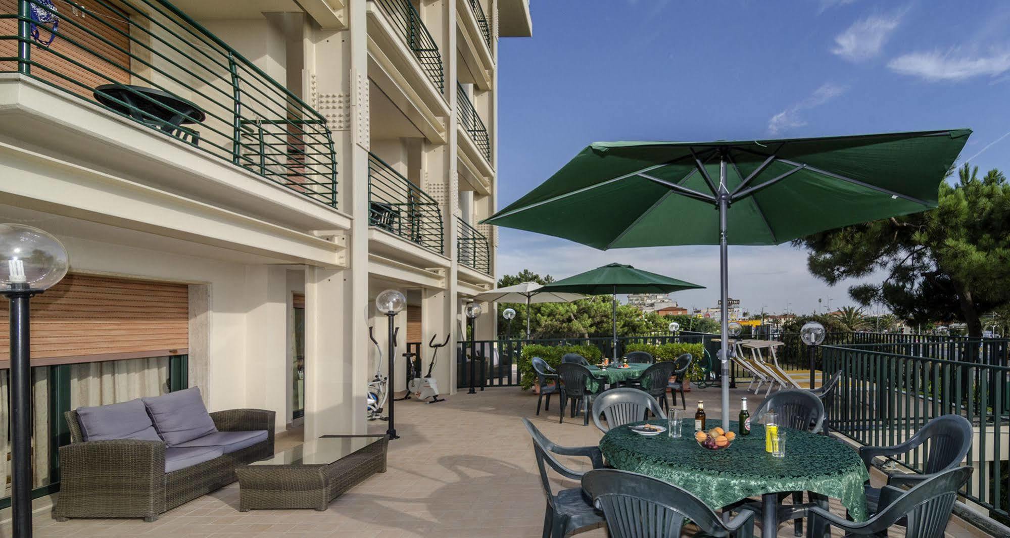 Hotel Paris Lido di Camaiore Exterior foto